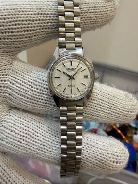 Vintage 1981 Citizen Quartz Seven Men's Watch 4-041640 SMT Silver Date Running